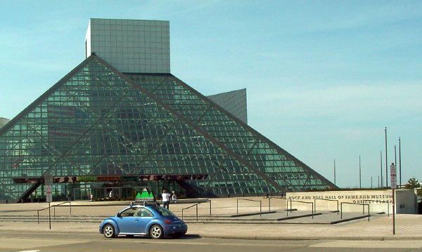 smartbeetle mimics rock and roll hall of fame - cleveland